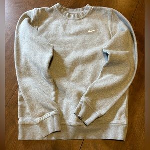 Nike small petite children crewneck gray